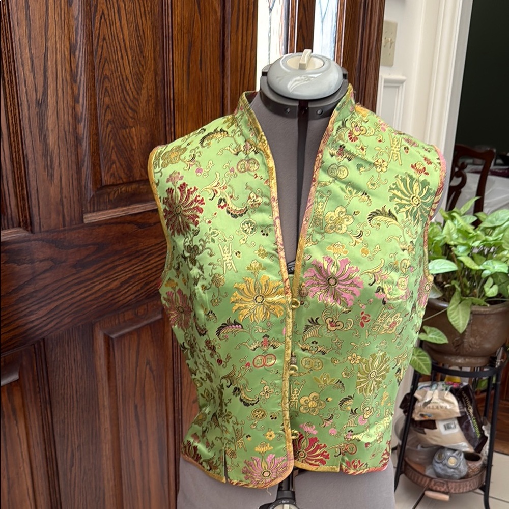 Floral Green Sleeveless Top